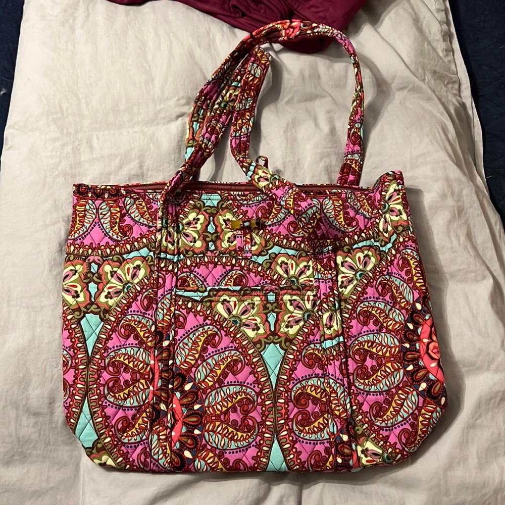 Like new Vera Bradley tote
